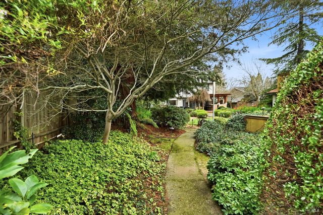 4078 Tokay Dr, Napa, CA 94558