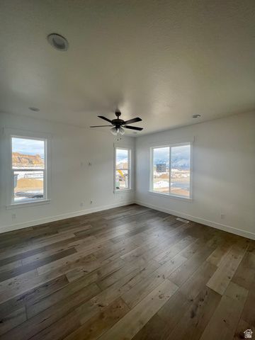 1792 N FESTIVE WAY, Saratoga Springs, UT 84045