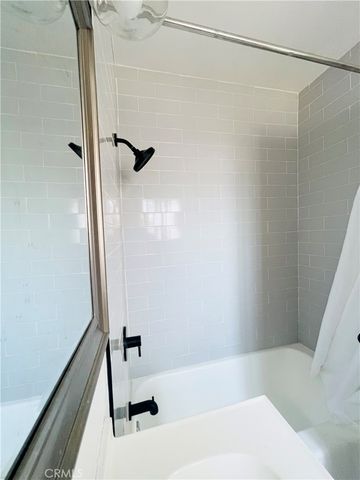 2437 Exposition Place 3, Los Angeles, CA 90018