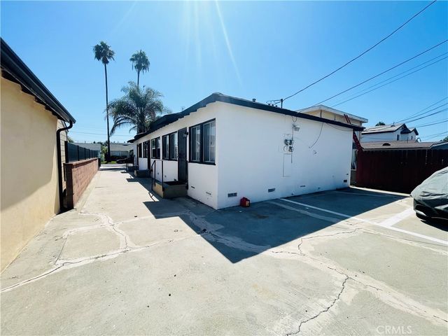 2437 Exposition Place 3, Los Angeles, CA 90018