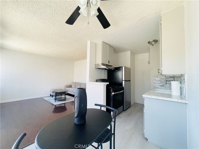 2437 Exposition Place 3, Los Angeles, CA 90018