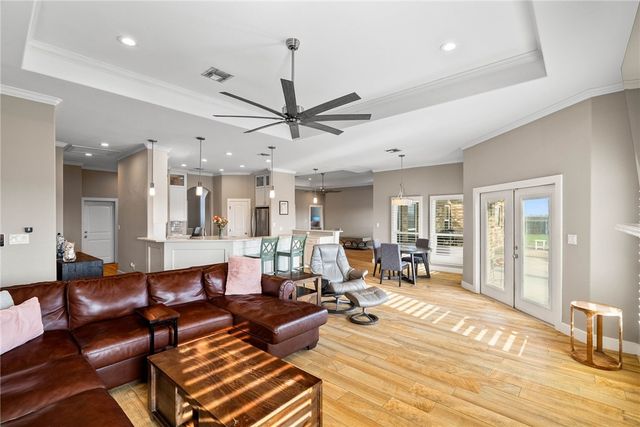 2446 Salevan Dr, Corpus Christi, TX 78415