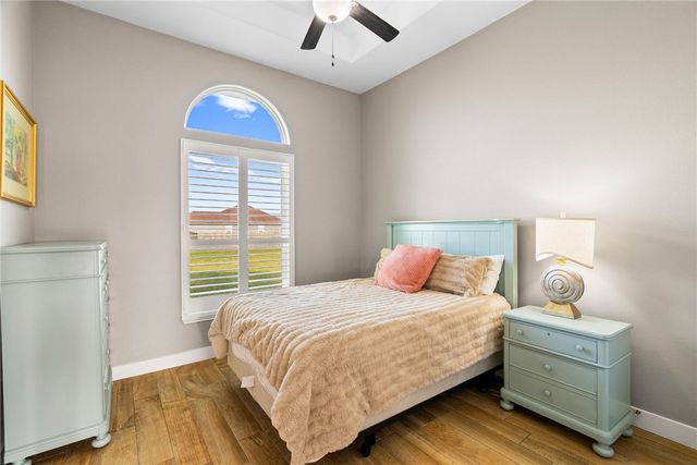 2446 Salevan Dr, Corpus Christi, TX 78415