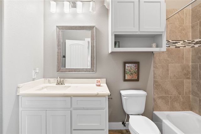 2446 Salevan Dr, Corpus Christi, TX 78415