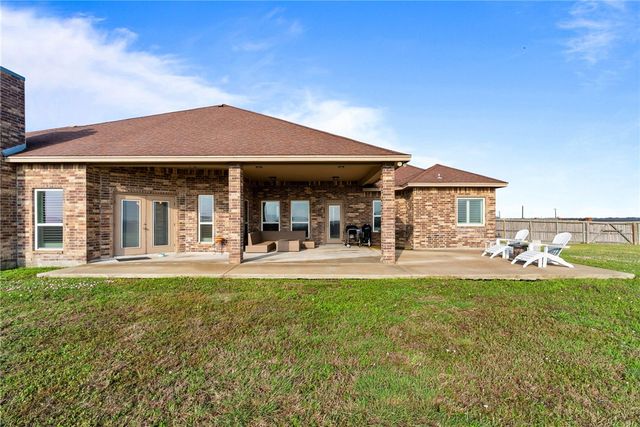 2446 Salevan Dr, Corpus Christi, TX 78415