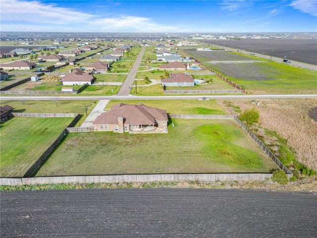 2446 Salevan Dr, Corpus Christi, TX 78415