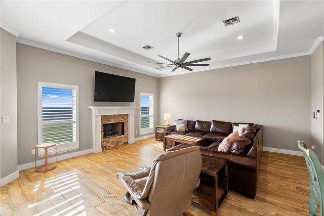 2446 Salevan Dr, Corpus Christi, TX 78415