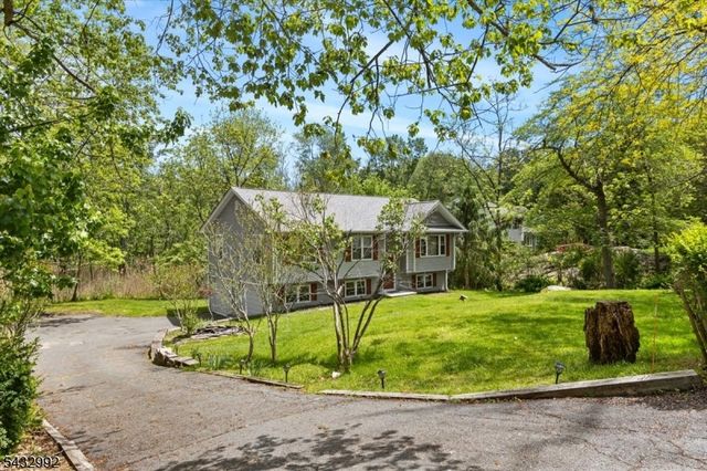 47 Winding Way, Byram Twp., NJ 07821