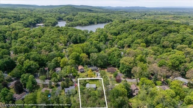 47 Winding Way, Byram Twp., NJ 07821