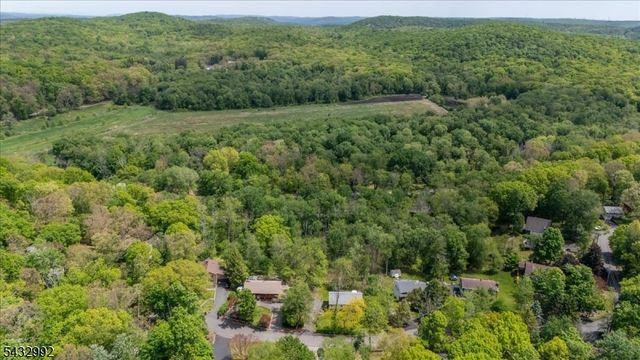 47 Winding Way, Byram Twp., NJ 07821