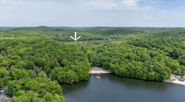 47 Winding Way, Byram Twp., NJ 07821