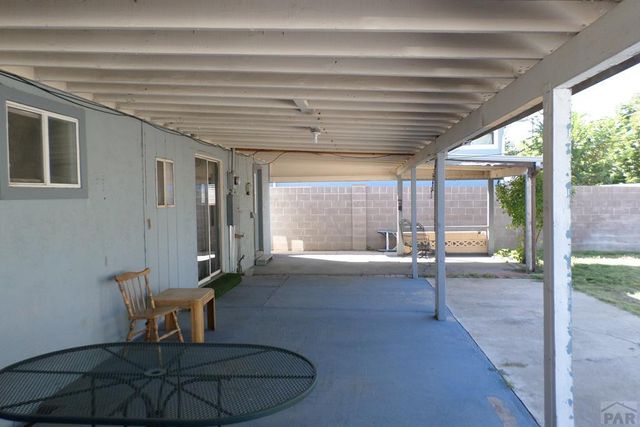 709 Airlane Ave, Pueblo, CO 81005