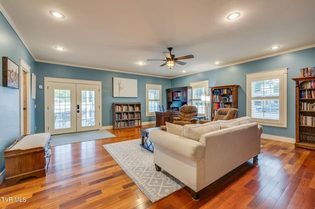 146 Hopson Road, Johnson City, TN 37601