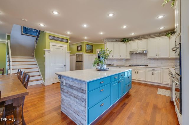 146 Hopson Road, Johnson City, TN 37601