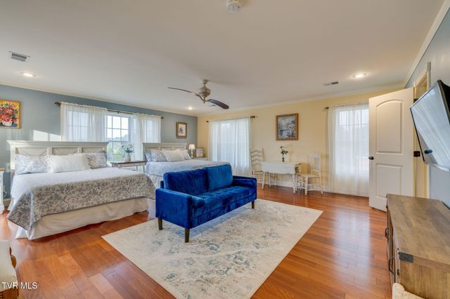 146 Hopson Road, Johnson City, TN 37601