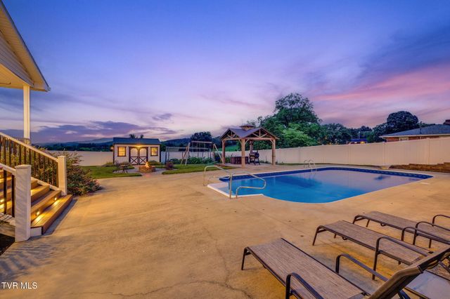 146 Hopson Road, Johnson City, TN 37601