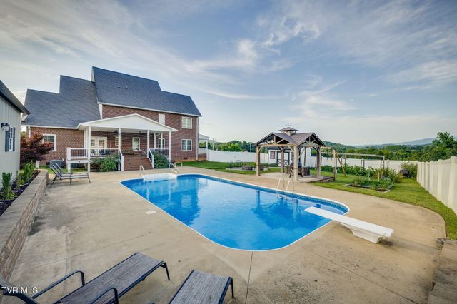 146 Hopson Road, Johnson City, TN 37601