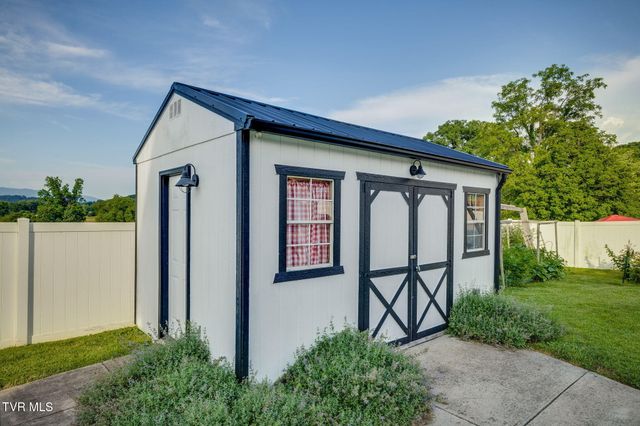 146 Hopson Road, Johnson City, TN 37601