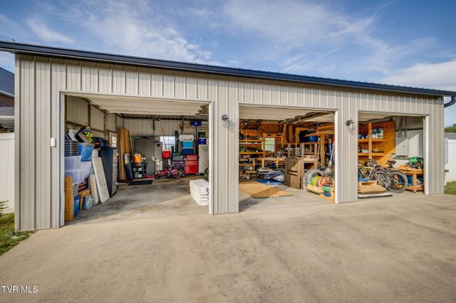 146 Hopson Road, Johnson City, TN 37601