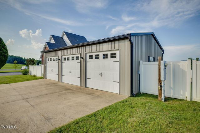 146 Hopson Road, Johnson City, TN 37601