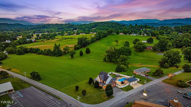 146 Hopson Road, Johnson City, TN 37601