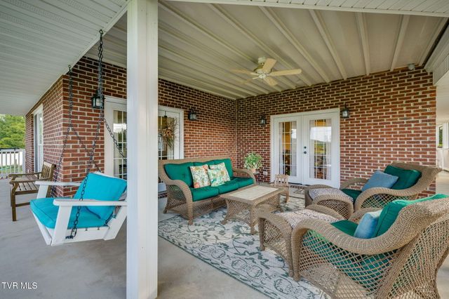 146 Hopson Road, Johnson City, TN 37601