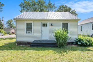 501 Sherwood Avenue, Three Oaks, MI 49128