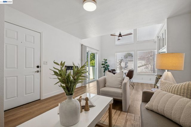 27796 Vasona Ct 2, Hayward, CA 94544