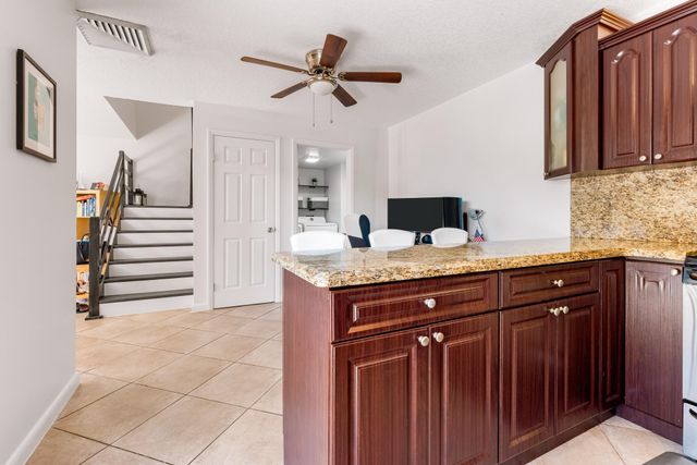 2889 SW 11th Place 2889, Deerfield Beach, FL 33442