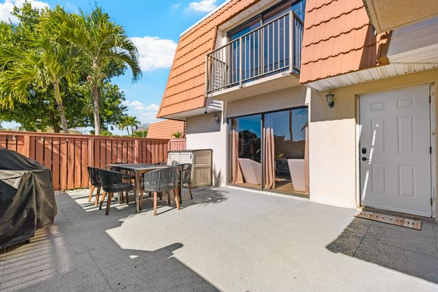 2889 SW 11th Place 2889, Deerfield Beach, FL 33442