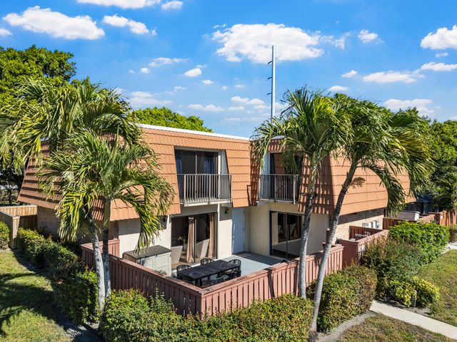 2889 SW 11th Place 2889, Deerfield Beach, FL 33442