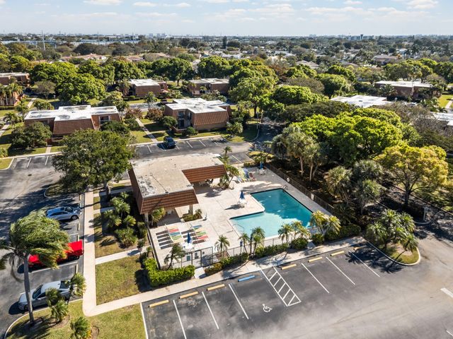 2889 SW 11th Place 2889, Deerfield Beach, FL 33442