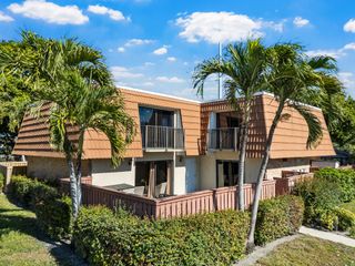 2889 SW 11th Place 2889, Deerfield Beach, FL 33442