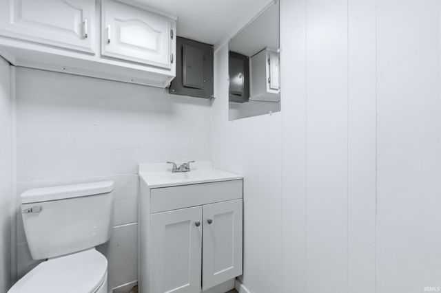 1902 Columbia Avenue, Fort Wayne, IN 46805