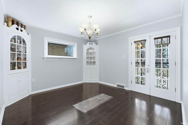 1902 Columbia Avenue, Fort Wayne, IN 46805