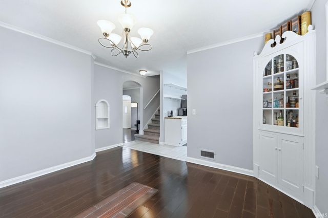 1902 Columbia Avenue, Fort Wayne, IN 46805