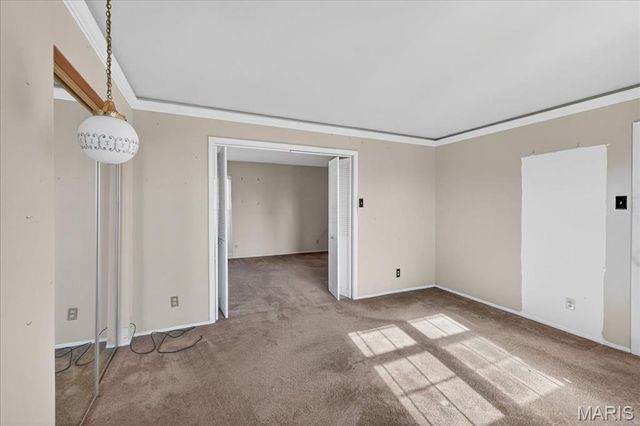 4442 Patston Drive, St Louis, MO 63128