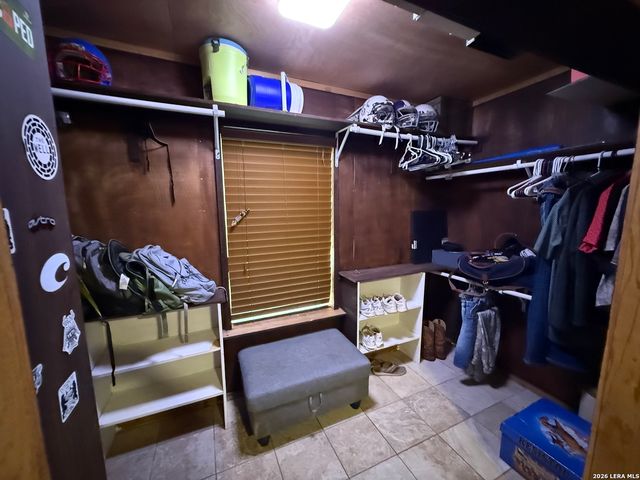 513 State Highway 123, Stockdale, TX 78160