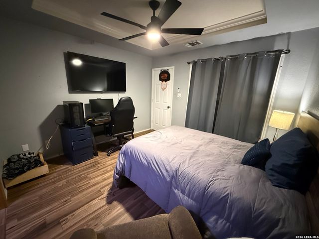 513 State Highway 123, Stockdale, TX 78160