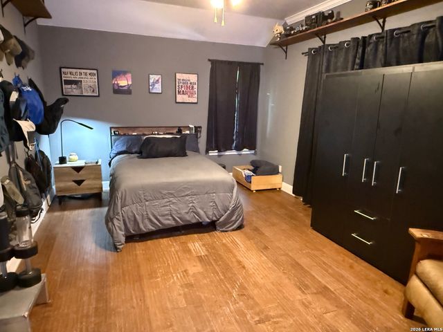 513 State Highway 123, Stockdale, TX 78160