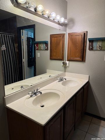 513 State Highway 123, Stockdale, TX 78160