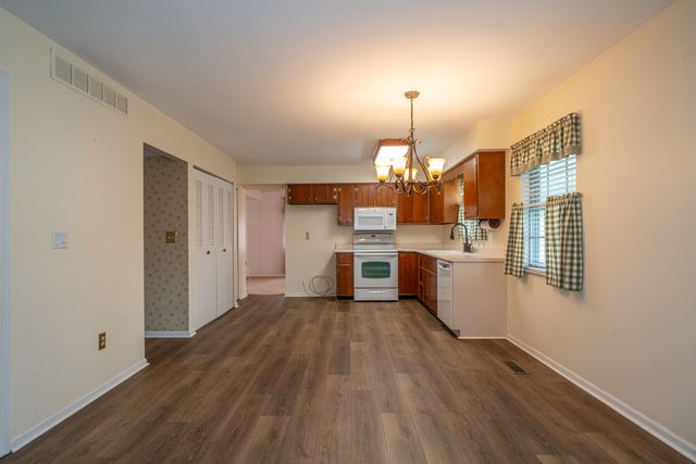 4012 Quail Bush Drive 4012 Quail Bush Drive, Dayton, OH 45424