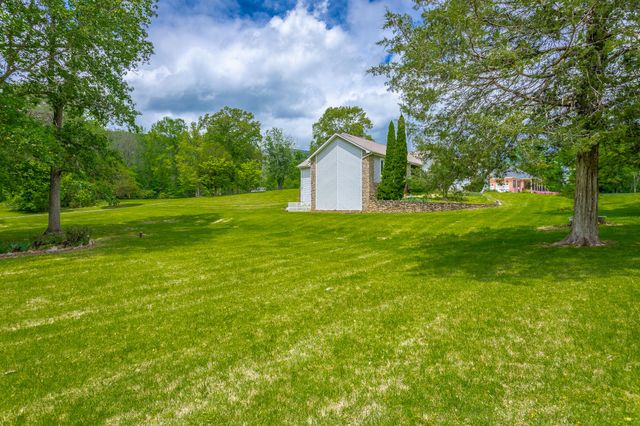19 Lower Brow Road, Dunlap, TN 37327
