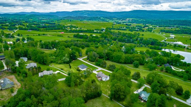 19 Lower Brow Road, Dunlap, TN 37327