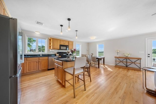 30 Hooper St, Quincy, MA 02169