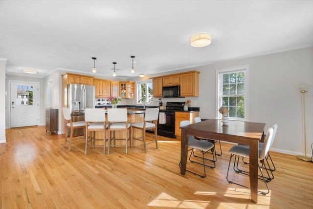 30 Hooper St, Quincy, MA 02169