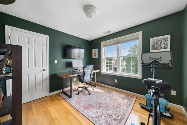 30 Hooper St, Quincy, MA 02169