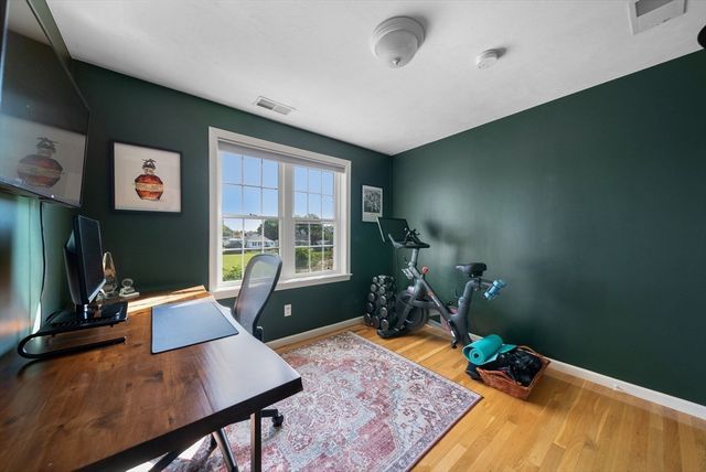 30 Hooper St, Quincy, MA 02169