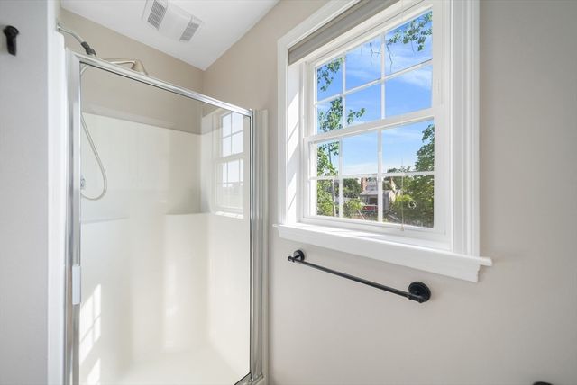 30 Hooper St, Quincy, MA 02169