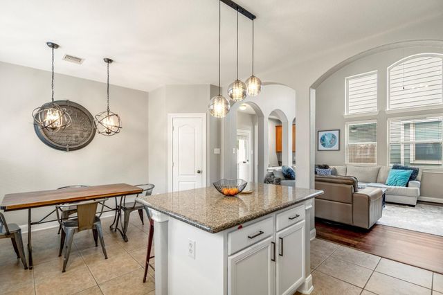 63 Panterra Way, The Woodlands, TX 77382